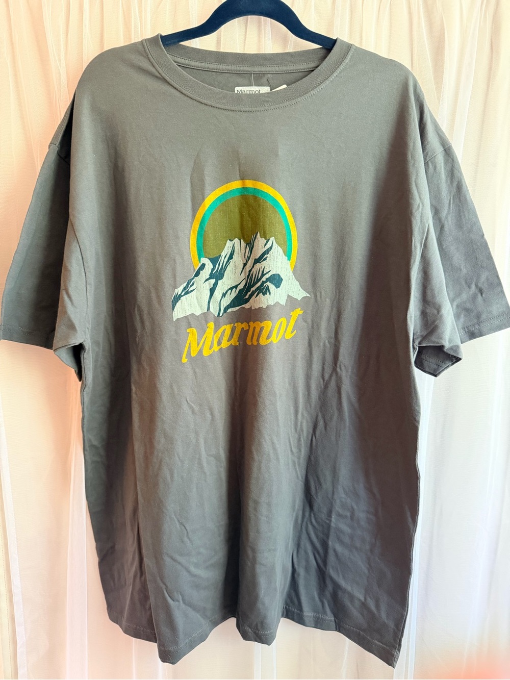 Men’s 2XL Marmot Gray Short-Sleeve Tee with Yellow & Green Mountain Graphic NWT